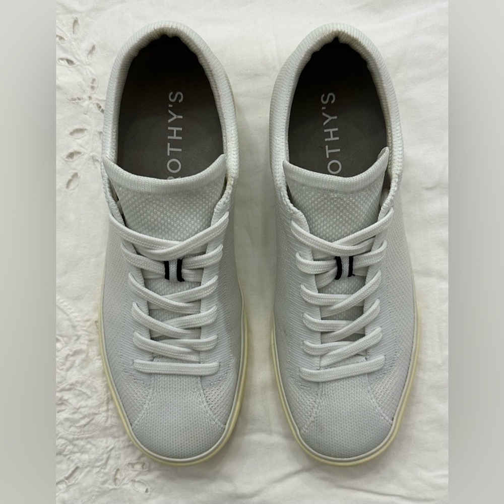 Women’s Rothy’s The Lace Up Sneaker - White & Cream - Size 7.5